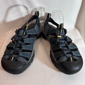 KEEN Sz 10 Newport H2 Water Resistant Comfort Outdoor Bungee Closure Shoes